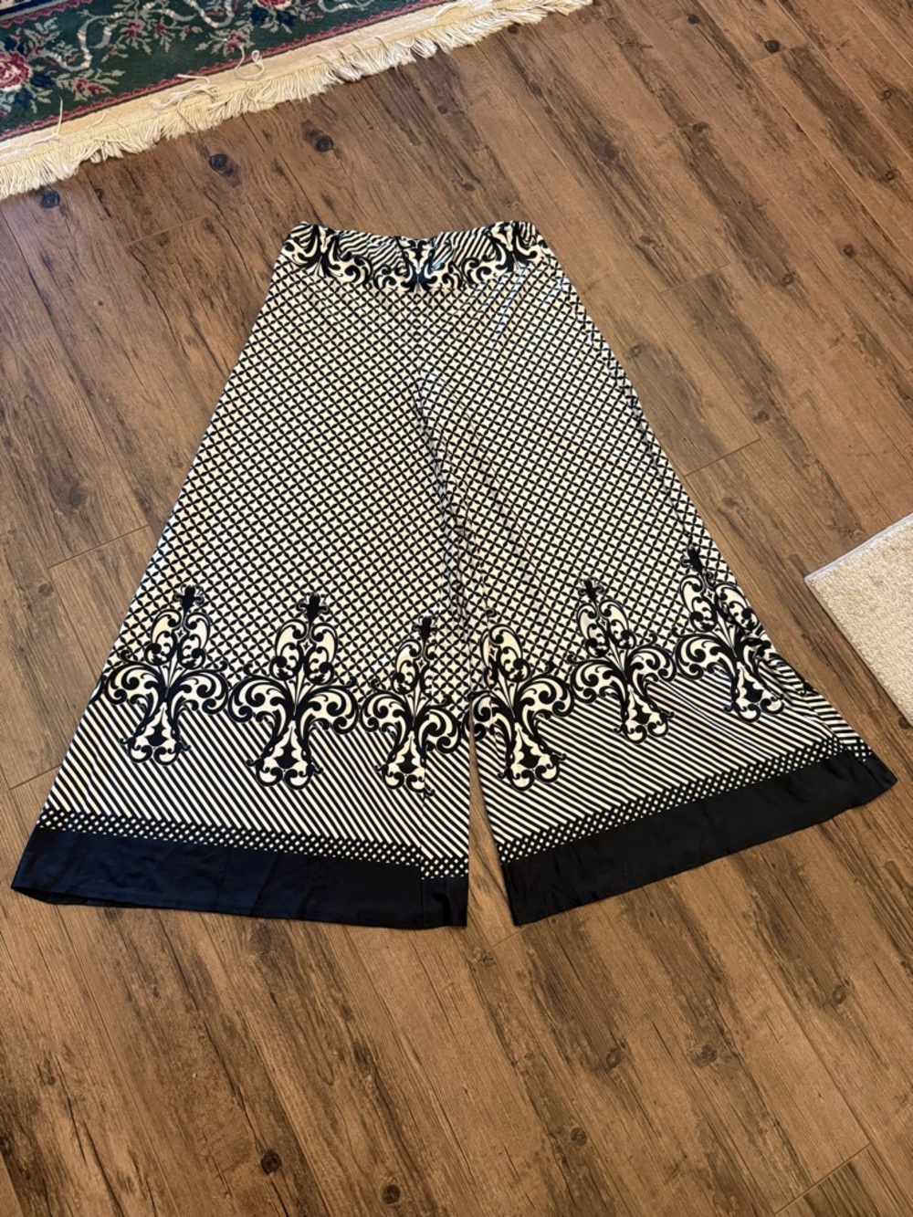 Black & White Wide Leg Printed Palazzo Pants